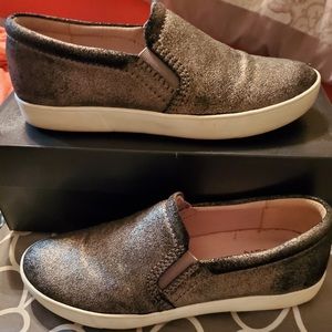 Naturalizer Slide ones